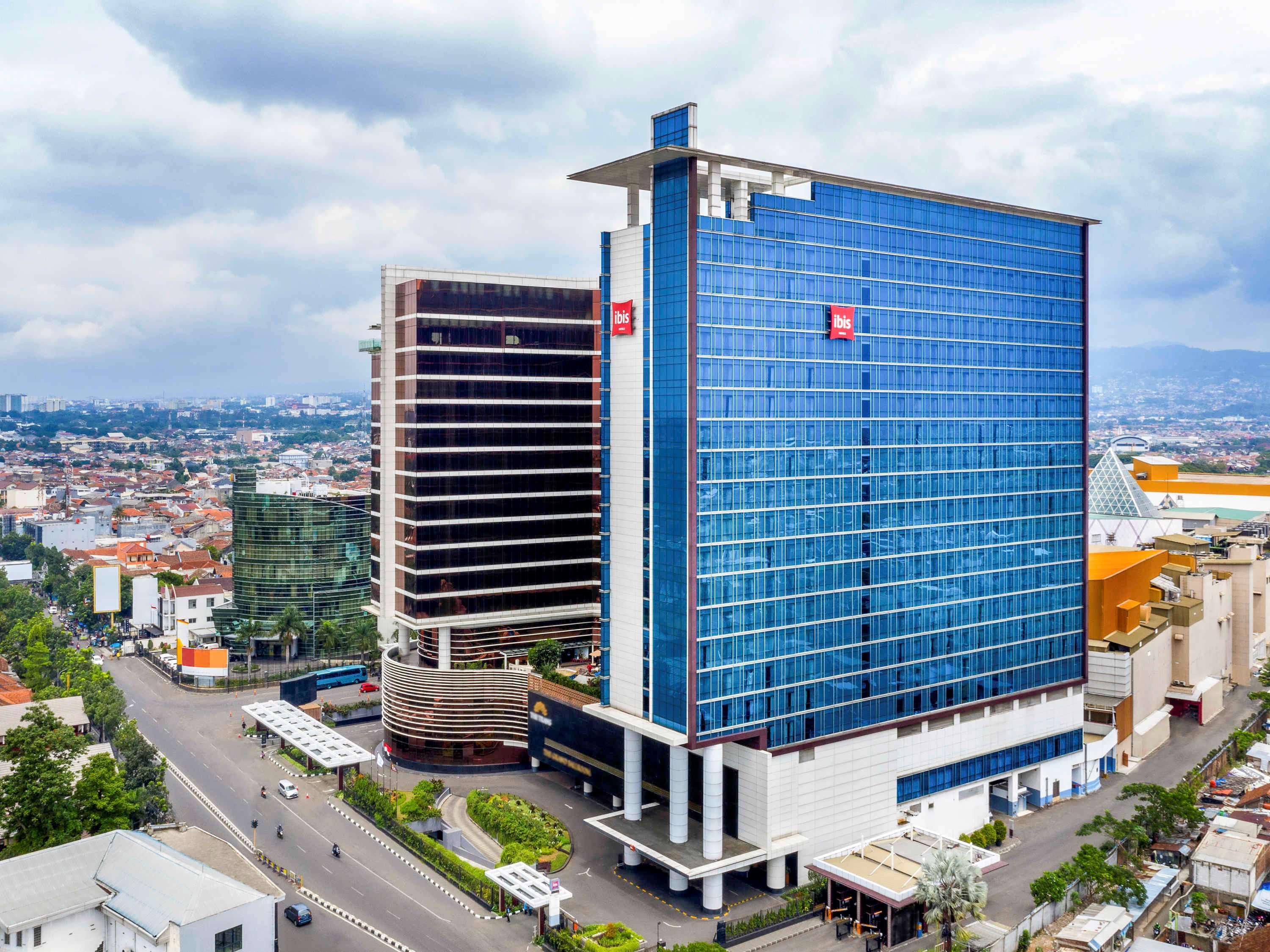 Ibis Bandung Trans Studio Esterno foto