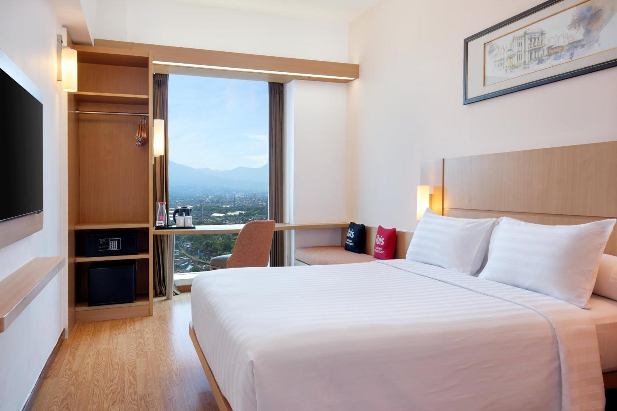 Ibis Bandung Trans Studio Esterno foto