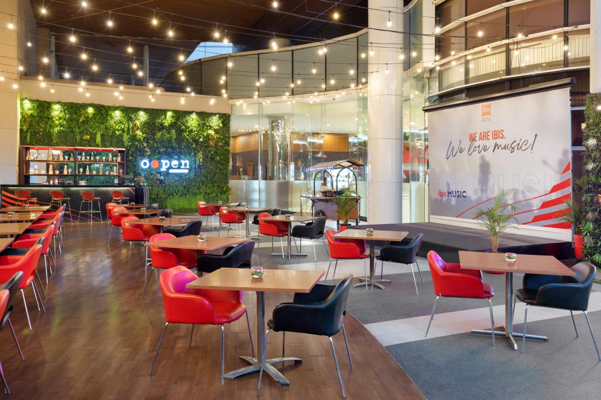 Ibis Bandung Trans Studio Esterno foto